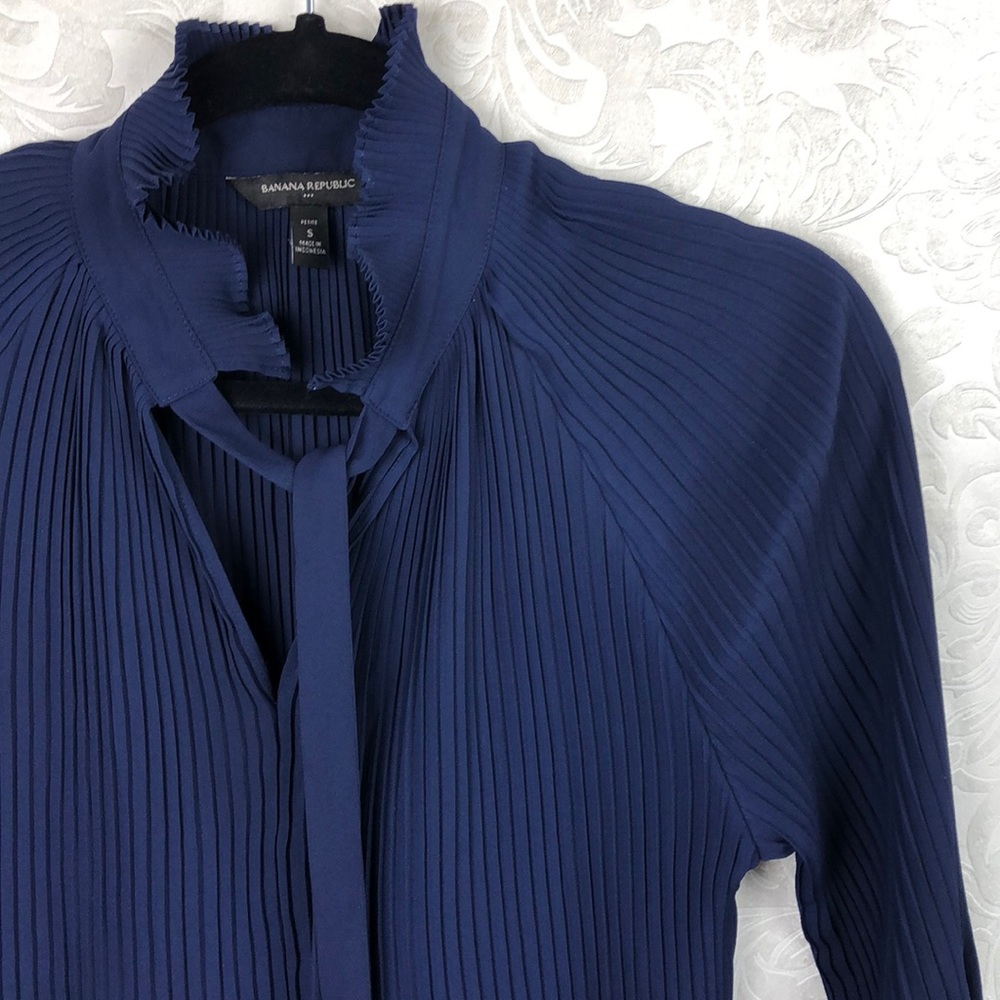 Banana Republic Navy Pleated Blouse